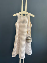 Lade das Bild in den Galerie-Viewer, LOUIS VUITTON MICRO VANITY