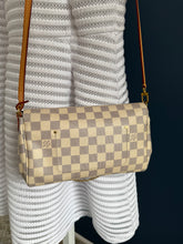 Lade das Bild in den Galerie-Viewer, LOUIS VUITTON FAVORITE MM