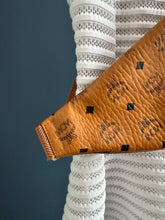 Lade das Bild in den Galerie-Viewer, MCM GÜRTELTASCHE