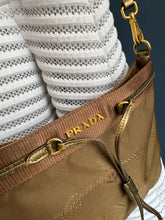 Lade das Bild in den Galerie-Viewer, PRADA CROSSBODY