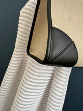 Lade das Bild in den Galerie-Viewer, MCM MÜNCHEN SHOPPER INKL. CLUTCH