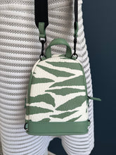 Lade das Bild in den Galerie-Viewer, MCM MINI RUCKSACK