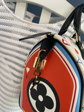 Lade das Bild in den Galerie-Viewer, LOUIS VUITTON SPEEDY 25 GAME ON