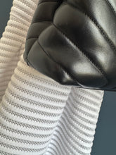 Lade das Bild in den Galerie-Viewer, YSL LOULOU MEDIUM