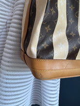 Lade das Bild in den Galerie-Viewer, LOUIS VUITTON NOÉ GRANDE RAYURES