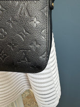 Lade das Bild in den Galerie-Viewer, LOUIS VUITTON MÉTIS EMPREINTE
