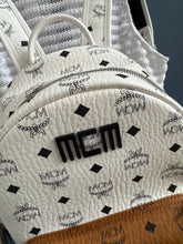 Lade das Bild in den Galerie-Viewer, MCM RUCKSACK MEDIUM