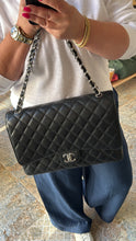 Lade das Bild in den Galerie-Viewer, CHANEL DOUBLE FLAP MAXI