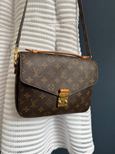 Lade das Bild in den Galerie-Viewer, LOUIS VUITTON MÉTIS