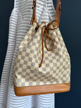 Lade das Bild in den Galerie-Viewer, LOUIS VUITTON NOÉ GRANDE