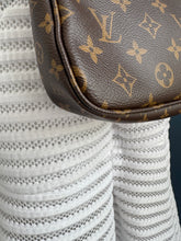 Lade das Bild in den Galerie-Viewer, LOUIS VUITTON POCHETTE