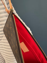 Lade das Bild in den Galerie-Viewer, LOUIS VUITTON CLUTCH