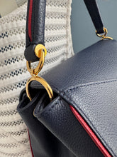 Lade das Bild in den Galerie-Viewer, LOUIS VUITTON DOUBLE V