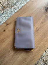 Lade das Bild in den Galerie-Viewer, PRADA GELDBÖRSE