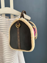 Lade das Bild in den Galerie-Viewer, LOUIS VUITTON TEDDY SPEEDY 30