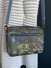 Lade das Bild in den Galerie-Viewer, LOUIS VUITTON MÉTIS MONET X JEFF KOONS