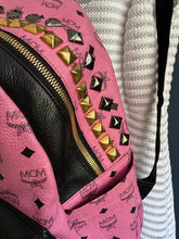 Lade das Bild in den Galerie-Viewer, MCM RUCKSACK