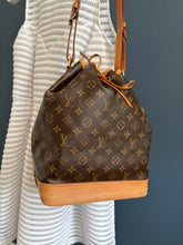 Lade das Bild in den Galerie-Viewer, LOUIS VUITTON NOE GRANDE