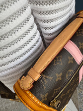 Lade das Bild in den Galerie-Viewer, LOUIS VUITTON MÉTIS SUMMER TRANK