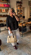 Lade das Bild in den Galerie-Viewer, LOUIS VUITTON W TOTE