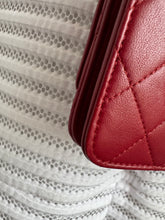 Lade das Bild in den Galerie-Viewer, CHANEL WOC