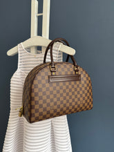 Lade das Bild in den Galerie-Viewer, LOUIS VUITTON NOLITA