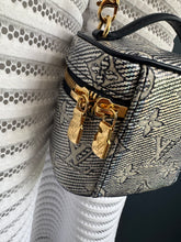 Lade das Bild in den Galerie-Viewer, LOUIS VUITTON MICRO VANITY