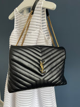 Lade das Bild in den Galerie-Viewer, YSL LOULOU LARGE