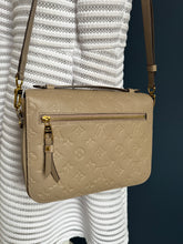 Lade das Bild in den Galerie-Viewer, LOUIS VUITTON MÉTIS EMPREINTE