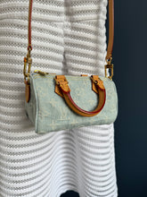 Lade das Bild in den Galerie-Viewer, LOUIS VUITTON NANO SPEEDY DENIM
