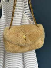 Lade das Bild in den Galerie-Viewer, YSL PUFFER