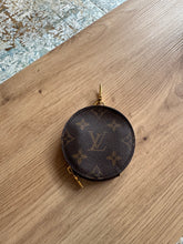 Lade das Bild in den Galerie-Viewer, LOUIS VUITTON MÜNZETUI