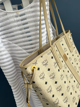 Lade das Bild in den Galerie-Viewer, MCM SHOPPER MEDIUM