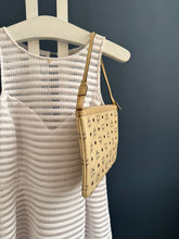 Lade das Bild in den Galerie-Viewer, MCM CLUTCH