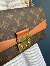 Lade das Bild in den Galerie-Viewer, LOUIS VUITTON MARCEAU