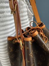 Lade das Bild in den Galerie-Viewer, LOUIS VUITTON NOÉ GRANDE