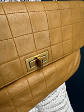 Lade das Bild in den Galerie-Viewer, CHANEL 2.55 DOUBLE CLUTCH