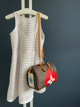 Lade das Bild in den Galerie-Viewer, LOUIS VUITTON SPEEDY 30 GAME ON