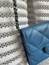 Lade das Bild in den Galerie-Viewer, CHANEL MINI WOC