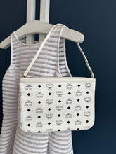 Lade das Bild in den Galerie-Viewer, MCM CLUTCH