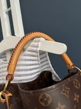 Lade das Bild in den Galerie-Viewer, LOUIS VUITTON ARTSY MM