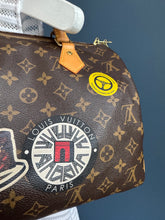 Lade das Bild in den Galerie-Viewer, LOUIS VUITTON WORLD TOUR SPEEDY 30