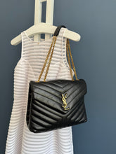 Lade das Bild in den Galerie-Viewer, YSL LOULOU MEDIUM