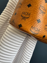 Lade das Bild in den Galerie-Viewer, MCM LIZ SHOPPER