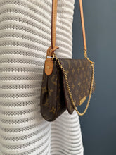 Lade das Bild in den Galerie-Viewer, LOUIS VUITTON FAVORITE