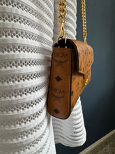 Lade das Bild in den Galerie-Viewer, MCM TRACY