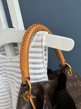 Lade das Bild in den Galerie-Viewer, LOUIS VUITTON ARTSY GM