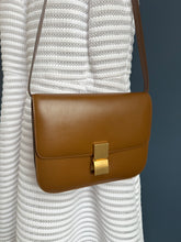 Lade das Bild in den Galerie-Viewer, CÉLINE BOX