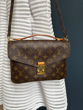 Lade das Bild in den Galerie-Viewer, LOUIS VUITTON MÉTIS