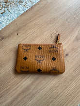 Lade das Bild in den Galerie-Viewer, MCM SCHLÜSSELETUI